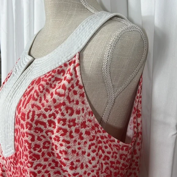 J. McLaughlin XL White/Red Animal Print Blouse - Picture 4 of 10